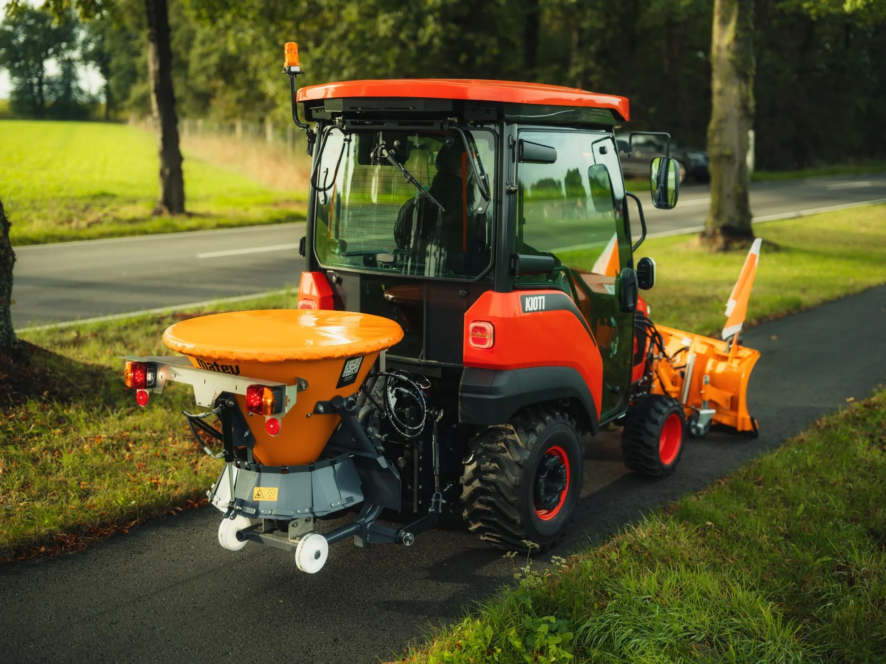 KIOTI CS2530CH - Image 3