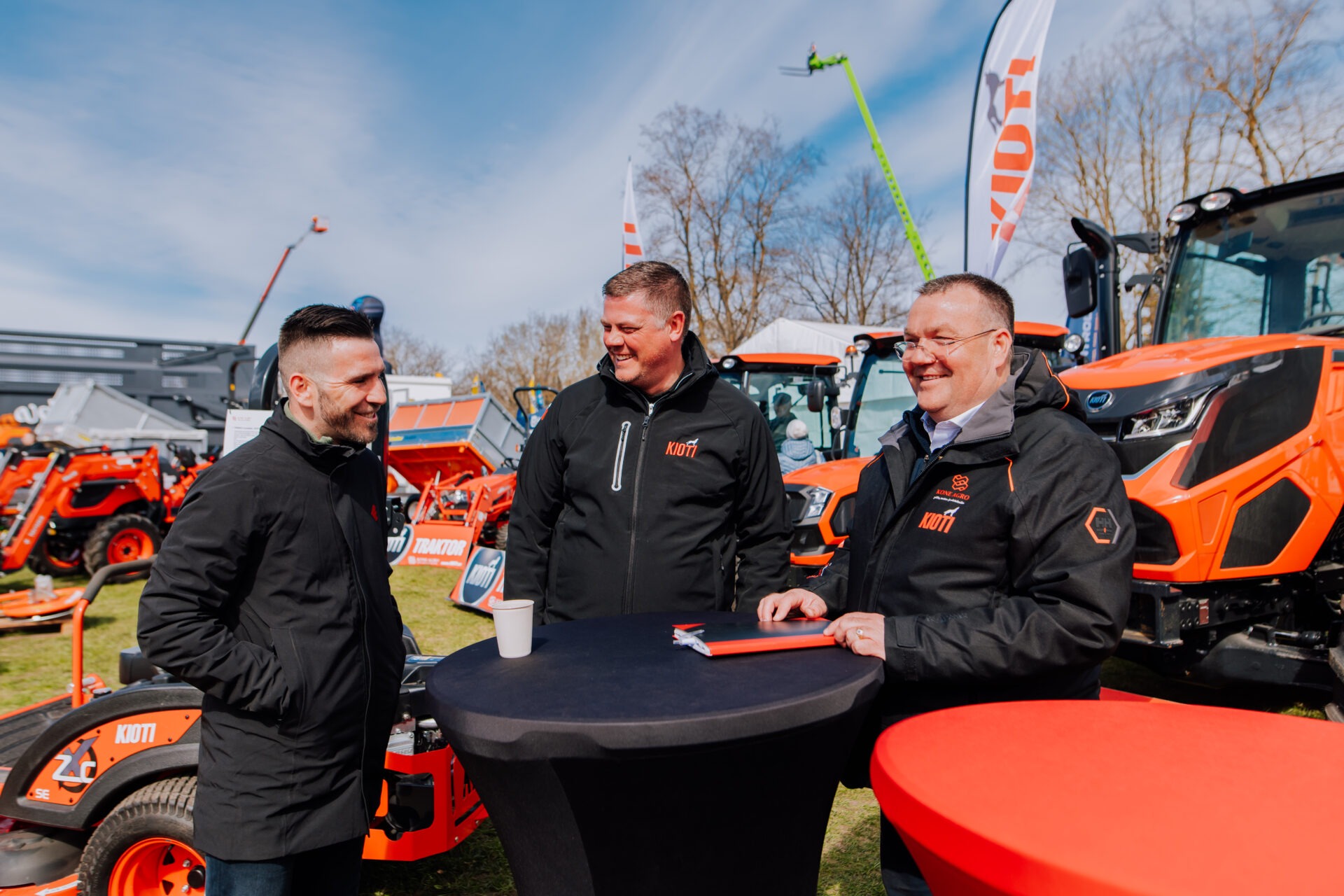 Kone Agro oli oma põllamajandustehnika ja traktoritega Maamessil väljas ka sel aastal. Fotogalerii messimuljetega.
The post Kone Agro Maamessil 2026 appeared fi
