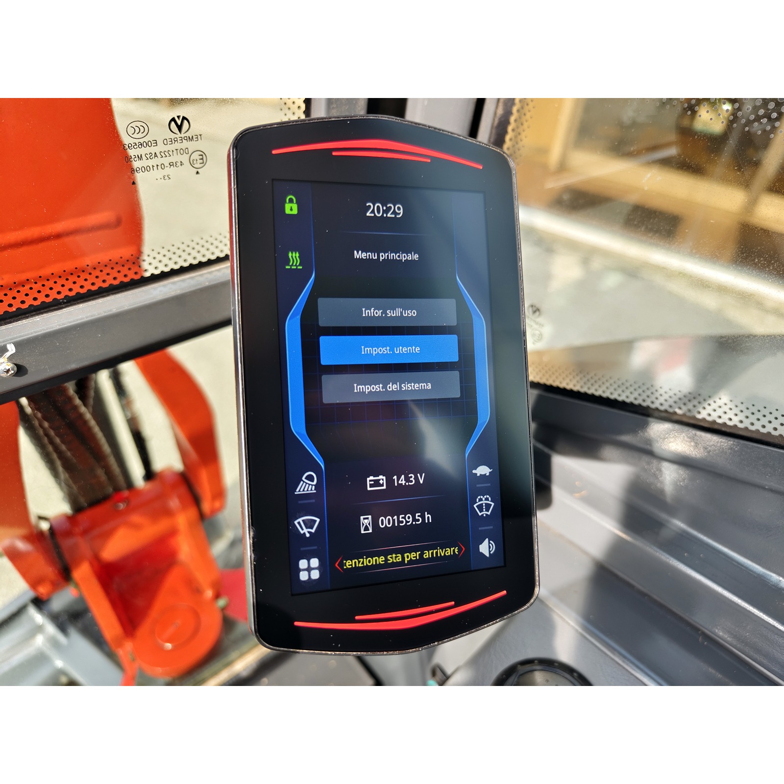Deleks S280C kabiiniga KUBOTA mootoriga miniekskavaator - Pilt 7